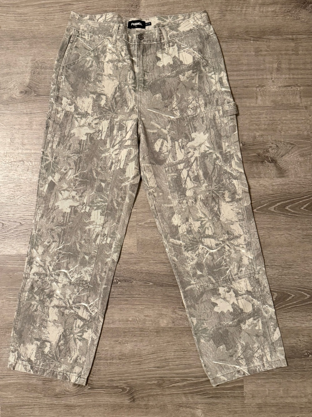 RSQ Men's Camouflage Cargo Pants in Gray and Off-White New without tags